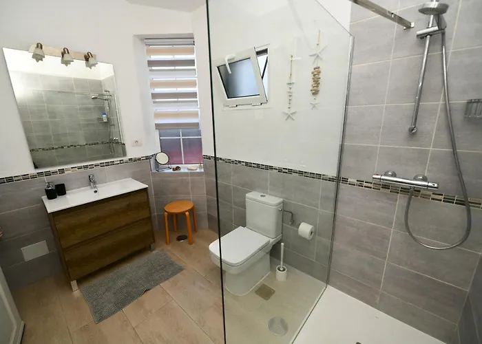 Βίλα Life Güime