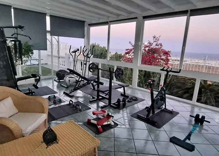 Life Вилла Гуйме